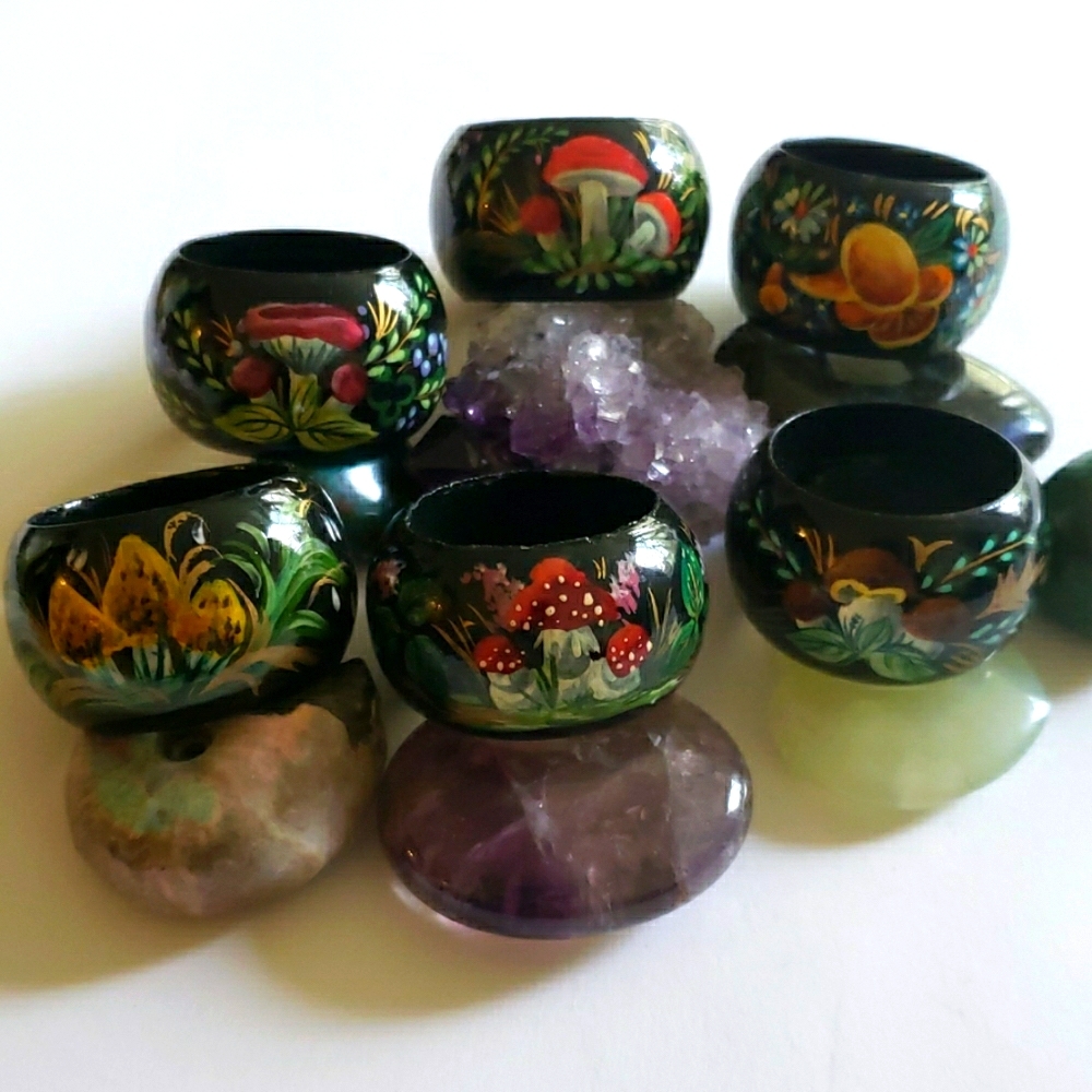 Vintage Mushrooms napkin rings / hand painted